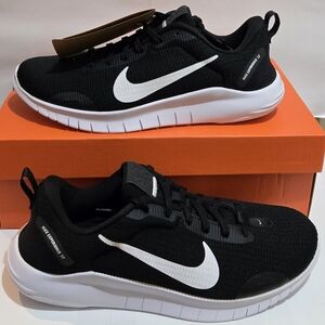 Nike Women's Flex Experience Run 12 Shoes